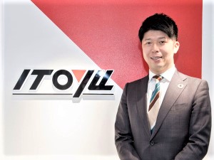 株式会社伊藤佑ホールディングス 経理／賞与年2回／土日休み／残業少なめ基本定時退社