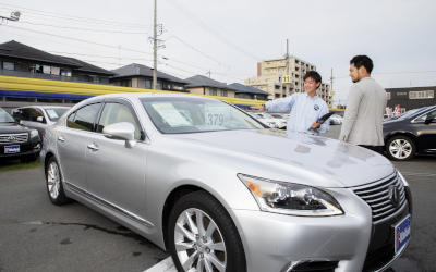 株式会社トヨタユーゼック／好きが活きる車の営業／月平均残業15h 