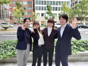 株式会社フューチャー・コミュニケーションズ コールセンタースタッフ・管理者候補／年間休日125日
