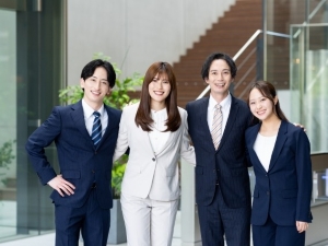 株式会社ｈｓ１