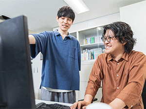 ラクラス株式会社 (パーソルグループ) システム導入エンジニア／基本在宅／未経験歓迎／月給33万円～