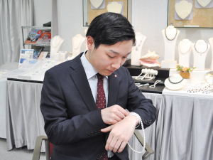 京商株式会社 企画提案営業／年休125日／基本定時退社／月給30万円以上