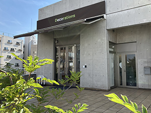 株式会社Ｄｅｃｏｒａｔｉｏｎｓ 有名アーティストのグッズ制作ディレクター／音楽業界で活躍！
