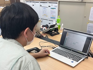 株式会社レゾナント・システムズ 購買・調達を目指せる！物流・発注スタッフ／年間休日120日