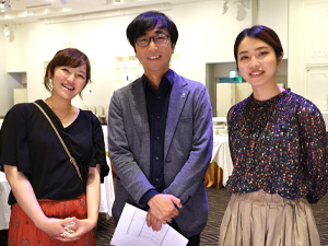 株式会社ビ・メーク マーケティング・広告・販促企画／年休120日／土日祝休