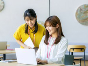 株式会社八木クリエイティブ 事務職／経験者募集／完全週休2日／残業月2H／設立45年