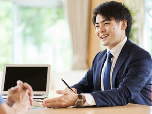 株式会社東和 営業スタッフ／営業幹部候補募集／日用品・化粧品の仕入・販売