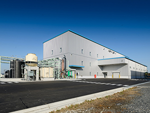 チタン工業株式会社 【スタンダード市場】 総合職（技術系・事務系）・技能系／転勤無／有休消化率90％超