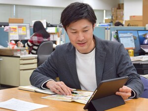 株式会社アルファ 【スタンダード市場】 販促企画／リモートOK／年間休日126日／月給26万円以上