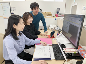 株式会社イノウエ 経営企画／業界・職種経験不問／年間休日124日／残業10h内