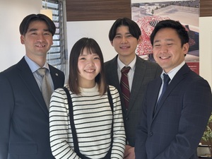 ホームトレードセンター株式会社 (飯田グループホールディングス) 労務／産休育休実績多数／大手グループ企業／土日祝休み