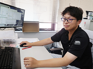 株式会社エクシーズ CADオペレーター／AUTOCAD使用／年間休日127日