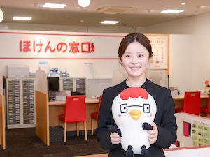 ほけんの窓口グループ株式会社 (伊藤忠商事グループ) 来店型カウンター営業／定着率94.5%／年休122日