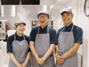 株式会社中日本吉野家 (吉野家ホールディングスグループ) 店長候補／未経験歓迎／入社祝金20万円／賞与年2回（・・・）