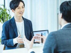 株式会社フジマテリアル (グループ会社／株式会社プロパックホールディングス) モノづくりを支えるルート営業／月給25万円以上／定着率95％