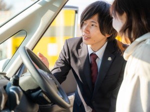 ワールドネット株式会社 レンタカー代車の営業／未経験歓迎／賞与年3回／残業月10h