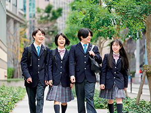 学校法人創志学園【クラーク記念国際高等学校】 学校法人の情報システム担当／業界未経験歓迎／年間休日120日