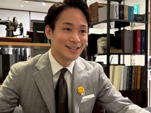 株式会社オンリー スーツの販売職／未経験歓迎／賞与最大年3回／各手当・制度充実
