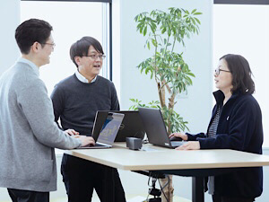 株式会社エーエスシー ITエンジニア／未経験OK／残業月15h以下／万全の教育体制