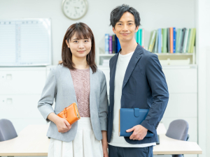 株式会社Ｙ‐ｃｏｎｎｅｃｔ 人材紹介営業／年休120日／土日祝休み／インセンティブあり