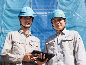 株式会社飯田産業 (飯田グループホールディングス) 木造戸建住宅の施工管理／土日休／賞与4カ月～／月給25万円～
