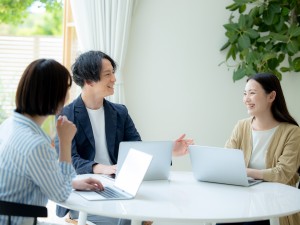 ＮＲＩプロセスイノベーション株式会社 (野村総合研究所グループ) 金融系制作・クリエイティブ職／未経験歓迎／土日祝休み