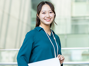 株式会社アップルツリー (フォーバルグループ) 事務／在宅勤務OK／SDGsビジネスで急成長中の上場企業