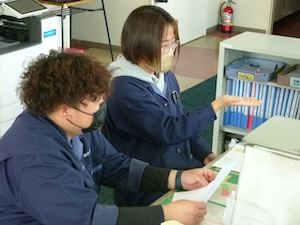 株式会社トウブヒナカ (ヒナカグループ) 製造・生産管理／土日祝休み／年間休日122日／残業少なめ