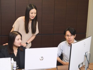 ジャパンクレジットカード株式会社 経理財務／月給37.5万円以上／毎日17時退社／土日祝休み