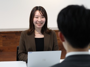 株式会社クラウドポイント (ペイクラウドホールディングス株式会社のグループ会社) 採用人事／20代活躍中／第二新卒歓迎／残業月10h以下