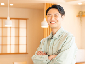 株式会社ＦＡＺ 内装づくりスタッフ／未経験歓迎／土日祝休／研修3カ月／残業少