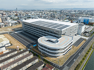 株式会社Ｌｃｏｄｅ 倉庫業務の総合職／月給27万～／完全週休2日／年休120日