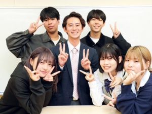 学校法人三幸学園　飛鳥未来きずな高等学校（神戸キャンパス・神戸元町キャンパス・大阪キャンパス） 通信制高校の教員／免許があれば未経験OK！年休120日以上