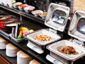 株式会社博多エクセルホテル東急 (東急ホテルズグループ) ホテルの洋食調理スタッフ／12日間の特別休暇あり／賞与2回