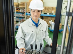 株式会社ダイショー 【スタンダード市場】 物流管理スタッフ／未経験歓迎／賞与実績4カ月／土日祝休み