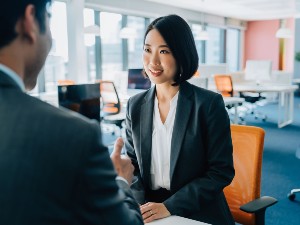 株式会社ダイワ 人事総務／年休123日／社用車支給／ネイル・ピアス・服装自由