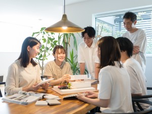 株式会社ａｔｅｌｉｅｒ　ＳＵＢＡＣＯ 住宅ブランドを広めるSNS担当／完全週休2日／残業10h以下