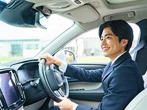 ＴＥＡＭＷＯＲＫＳ株式会社 社長専属の運転手／夜勤なし／土日祝休み／安定企業