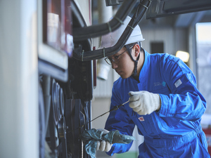 しずてつジャストライン株式会社 (静鉄グループ) バスの整備士／原則定時退社可／転勤なし／静鉄グループ