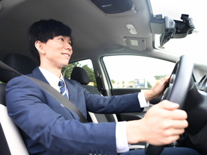 株式会社ティー・シー・ピー 役員送迎ドライバー兼庶務／未経験歓迎／土日祝休／月給30万円