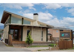 株式会社テオリアランバーテック (グループ会社／株式会社テオリアホールディングス) 断熱施工スタッフ／月給23万円～／未経験OK／残業月10ｈ