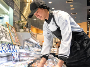 株式会社平和堂 【プライム市場】 店舗スタッフ／未経験歓迎／賞与4.5カ月／平均残業16h