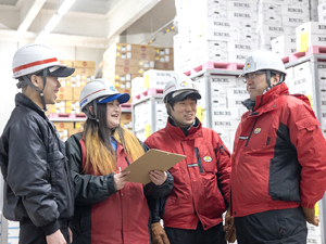 吉川運輸株式会社 (吉川ロジスティクスグループ) 倉庫オペレーター／資格取得支援でキャリアアップ可／賞与年2回