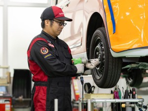 ダイハツ東京販売株式会社 自動車整備士／年休124日／残業月18.2h／手当充実で安心