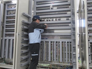 株式会社エーテック 制御盤組立の製造職／未経験歓迎／土日祝休み／賞与5.7カ月