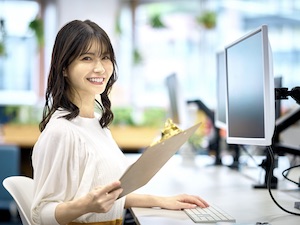 株式会社テクノプロ (テクノプロ・ホールディングスのグループ会社) 事務職（名古屋勤務）／年休122日（土日）／各種制度充実