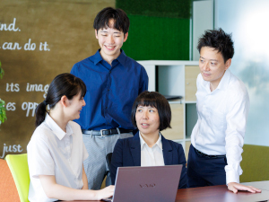 株式会社ＣＰＥ　Ｄｅｍａｒｃ ITエンジニア／未経験歓迎／基本定時退社／ユニークな福利厚生