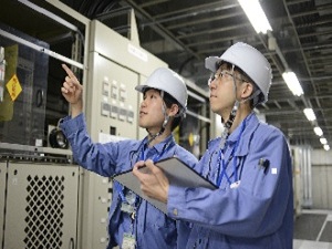 株式会社関東コーワ 日勤中心／土日祝休み／年休120日以上／大学常駐の設備管理