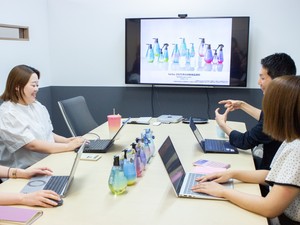 株式会社magicnumber 商品企画から携わる営業／年休128日／土日祝休み