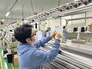 株式会社イノウエ ニットのデザイン作成業務／未経験歓迎／転勤なし／土日祝休み